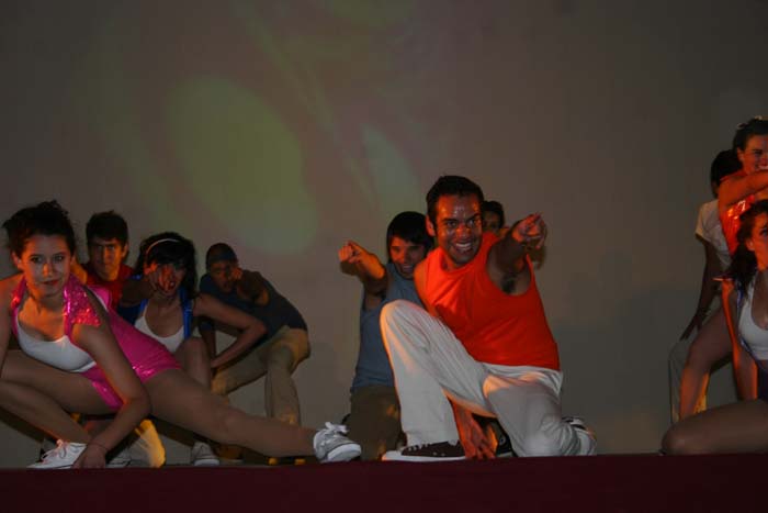 Bailarines Movidos